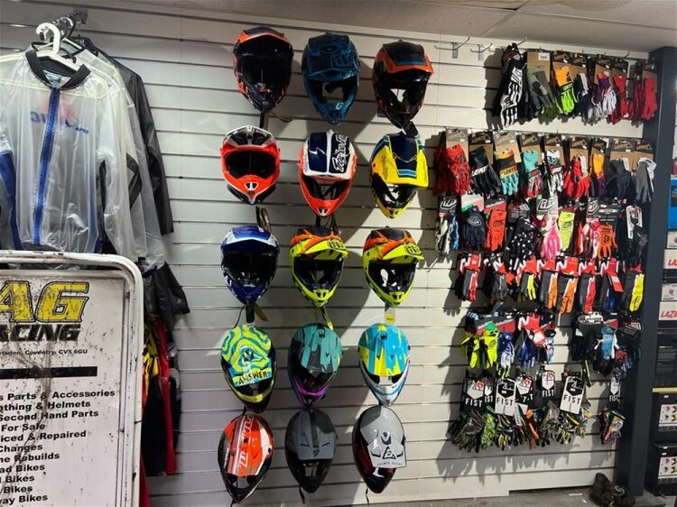 WELL-ESTABLISHED MOTOCROSS AND ENDURO  PARTS SHOP WITH E-COMMERCE