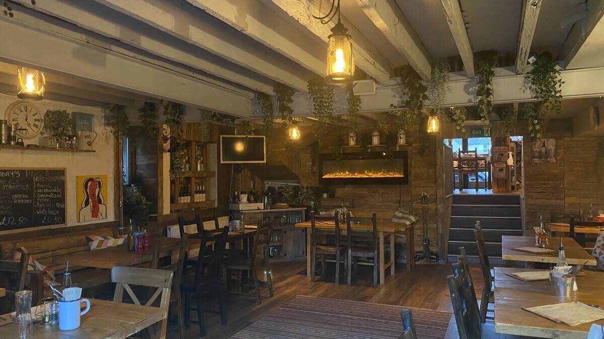 Italian Restaurant with large garden for sale in Forest hill, South East London
