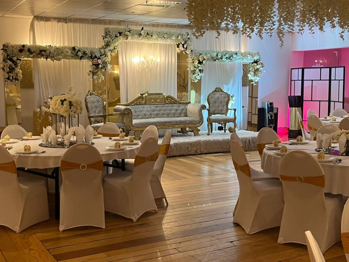 Indian Restaurant for Sale in Batley with 300 covers