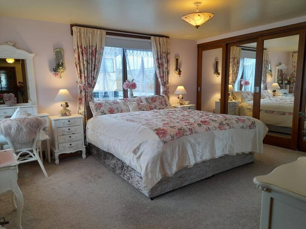 House with separate holiday home cottage with Stl license Photo 7