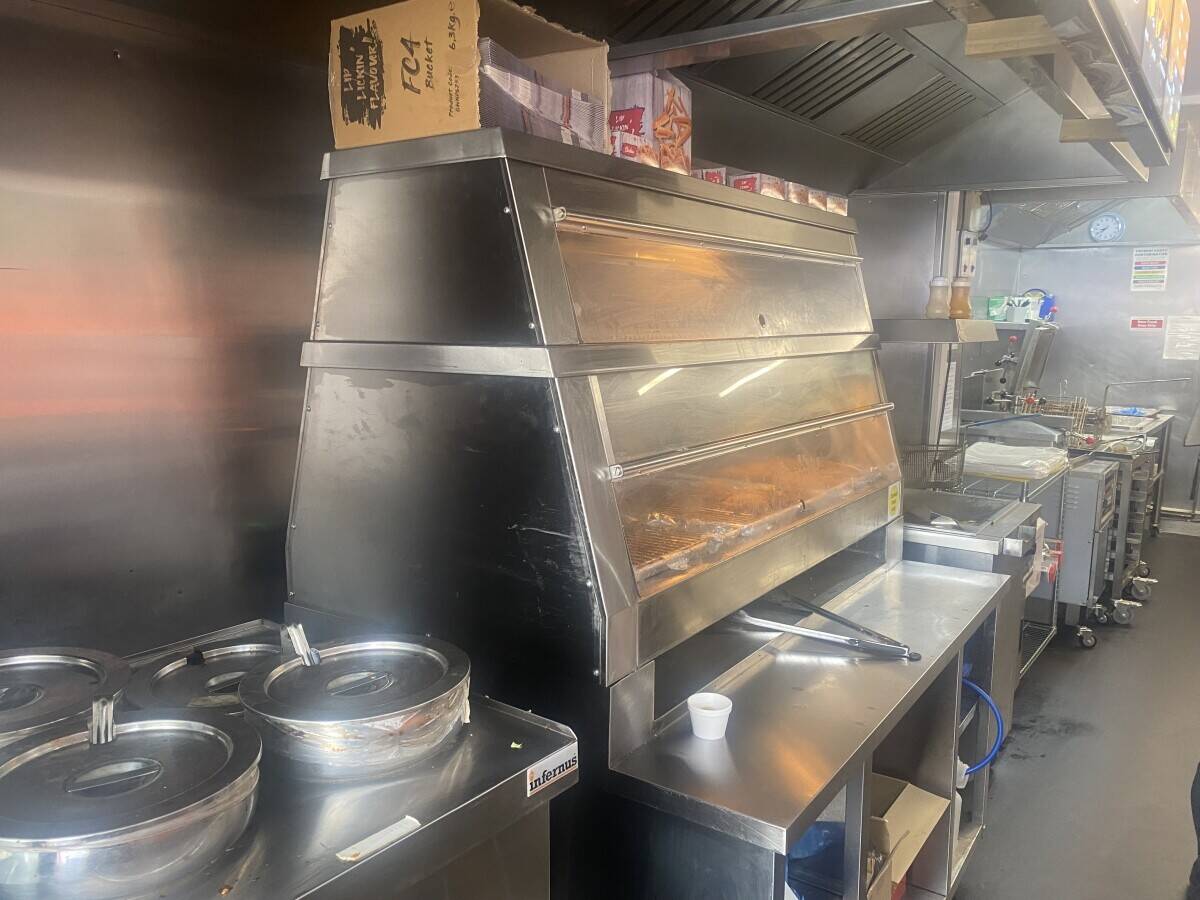Fried chicken shop huddersfield Photo 7