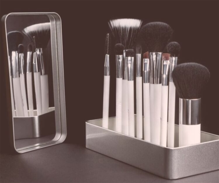 UNIQUE COSMETIC EU AND UK REGISTERED DESIGNS Photo 7