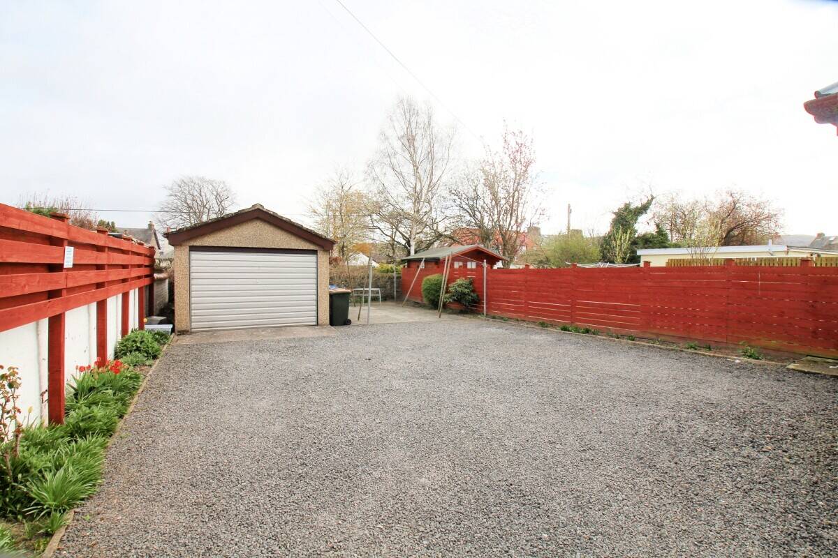 Long-established business providing a great lifestyle to the current owners