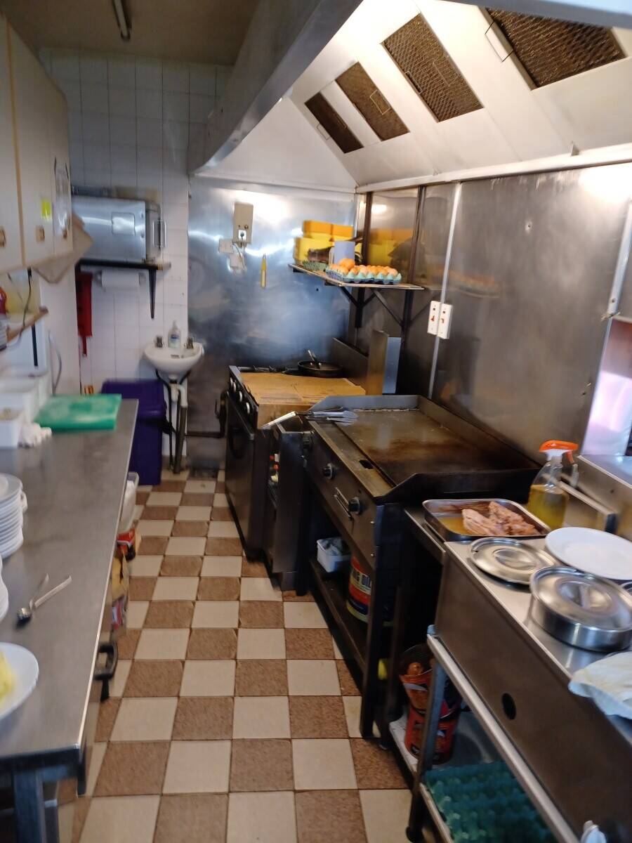 Cafe Restaurant for Sale in Thornton Heath, London