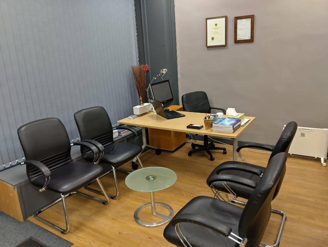 Physiotherapy clinic in Leeds, West Yorkshire Photo 7