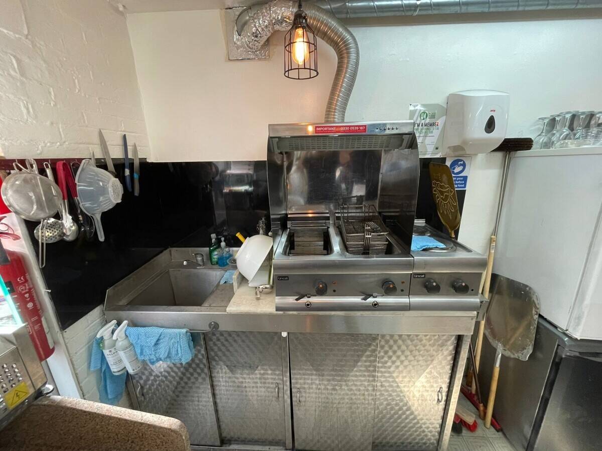 Italian Pizzeria For Sale in South Harrow, London 