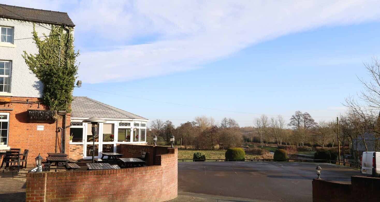 SHROPSHIRE - CANALSIDE DESTINATION DINING PUB WITH TURNOVER CIRA £750,000 PA FROM FIVE DAYS OPERATIN