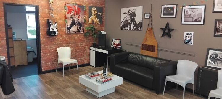A TRADITIONAL AND MODERN BARBERSHOP BUSINESS Photo 7