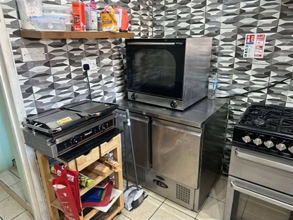 COFFEE SHOP WITH HUGE POTENTIAL FOR SALE IN VERY SOUGHT AFTER LOCATION IN TEESSIDE