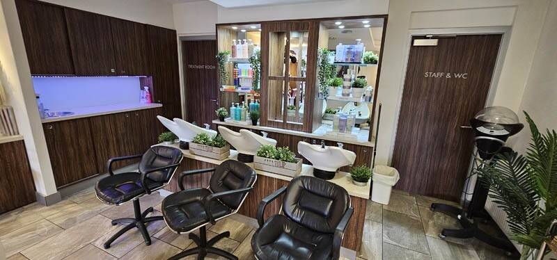 Long Established and well performing Hair Salon in Bridge of Weir