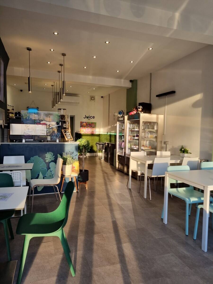 Established and Modern Coffee Shop and Cafe in Bromley, London