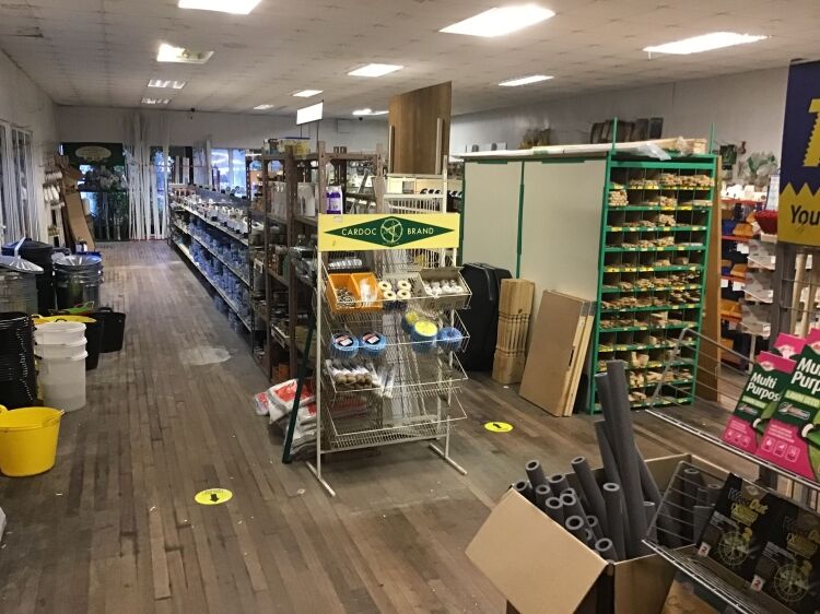 BUILDERS MERCHANTS ON SIZABLE PLOT FOR SALE, SOUTH EAST WALES