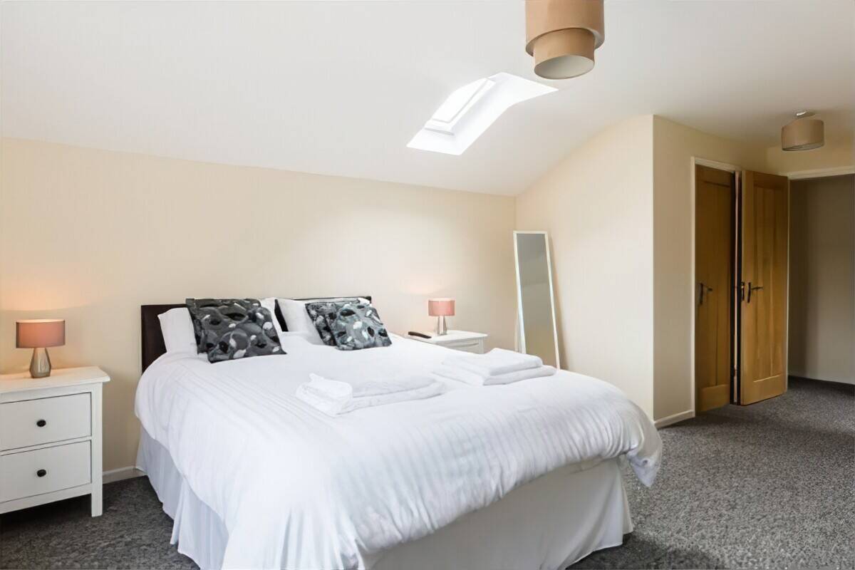 Holiday Cottage for Sale, Close to the Cotswolds