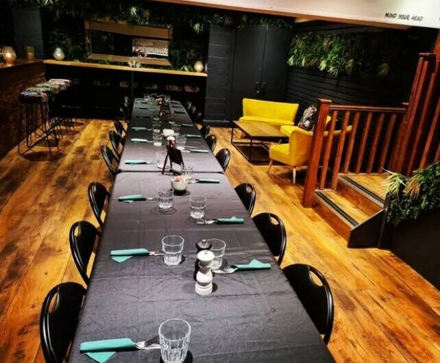 Bar & Kitchen in Watford, Hertfordshire Photo 7