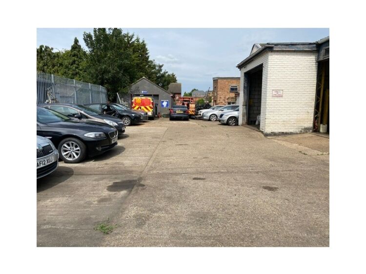 Well Established Vehicle Recovery Business For Sale
