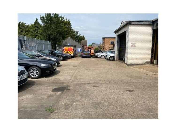 Well Established Vehicle Recovery Business For Sale Photo 7