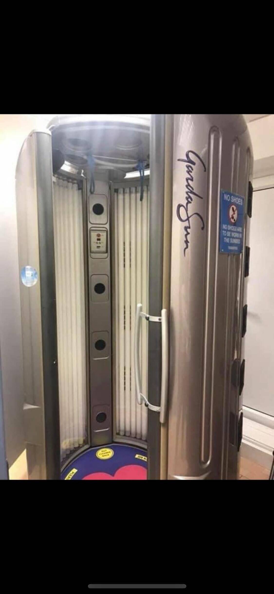 Beauty salon and sunbed in Hove Photo 7