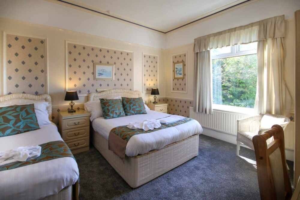 A wonderful Victorian 11-bedroom En suite guesthouse Photo 7