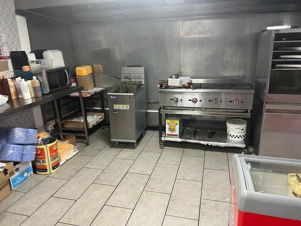 Established Pizza & Takeaway shop for sale in Margate