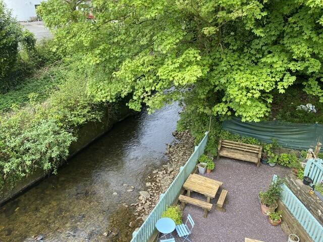 SWANSEA VALLEY - TOWN CENTRE RIVERSIDE RESTAURANT