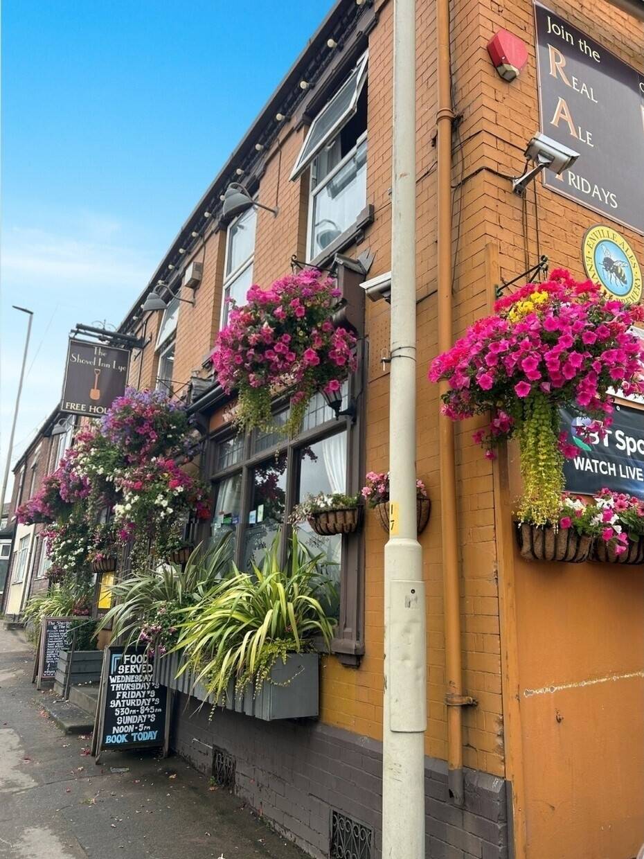 WEST MIDLANDS – RENOWNED VICTORIAN FREEHOUSE Photo 7