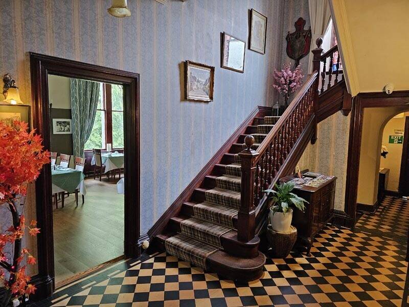 The Clonyard House Hotel is a well established business, having been in same family for c. 50years.