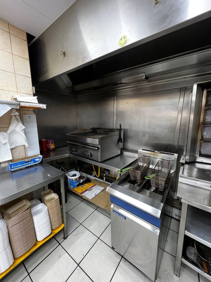 Pizza, kebab and burger take away for sale in Sheffield