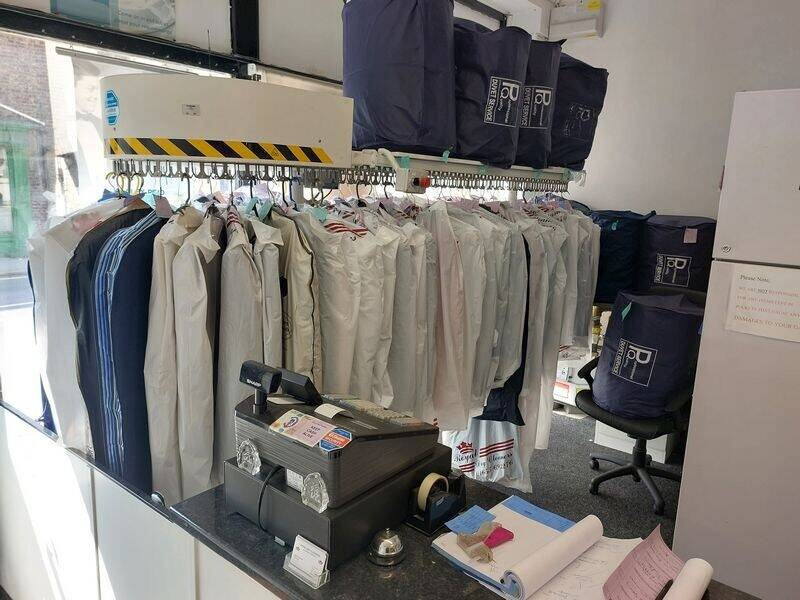 Look!! Busy and Profitable Laundry / Dry Cleaners in the North Yorkshire Market town of Malton Photo 7