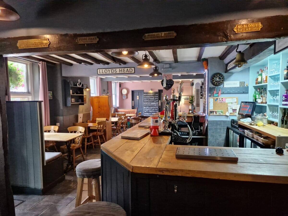 IRONBRIDGE - HIGH TRADING RIVERSIDE PUBLIC HOUSE