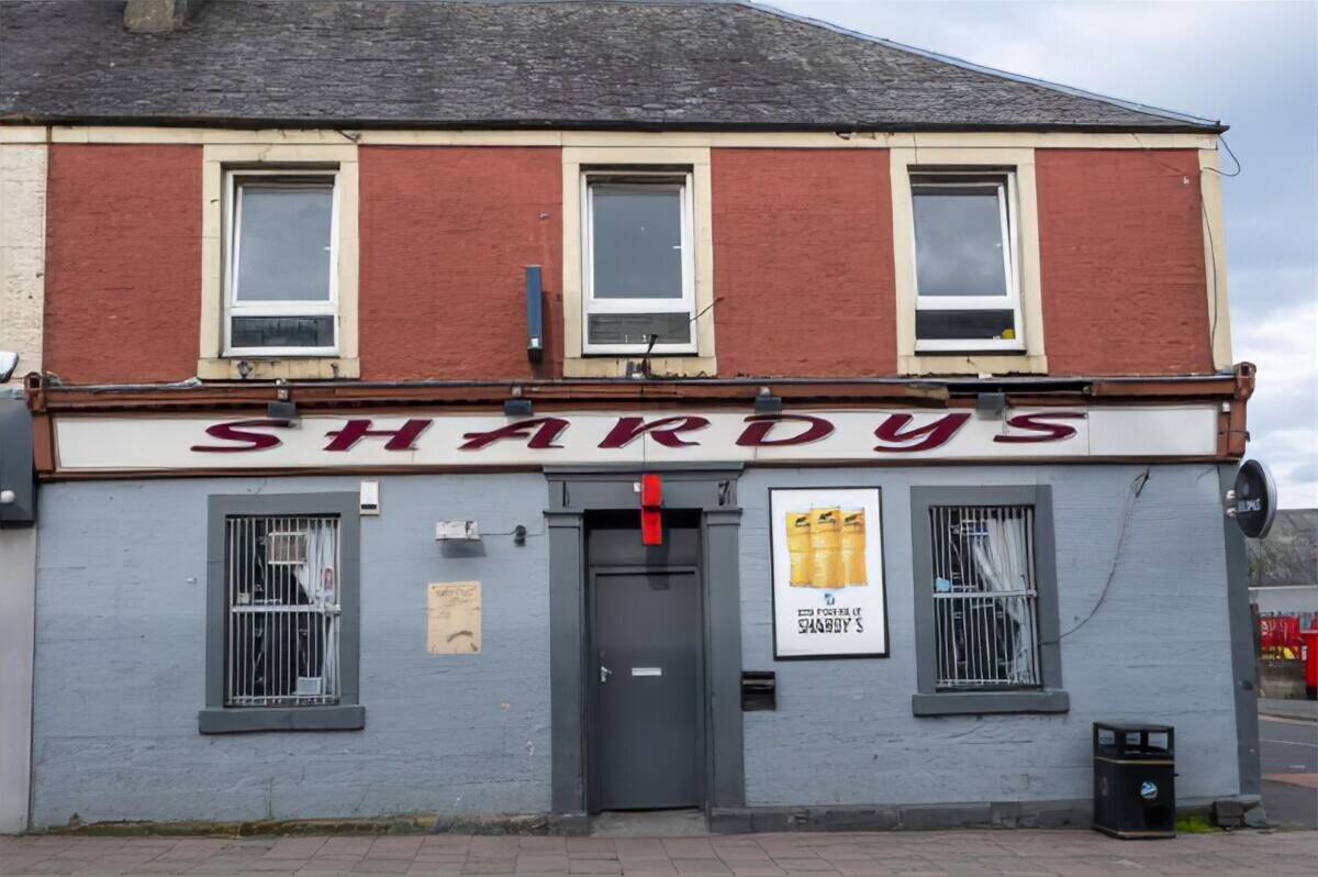Public House with 2 Tenanted Flats for sale in Lochgelly, Fife Photo 7