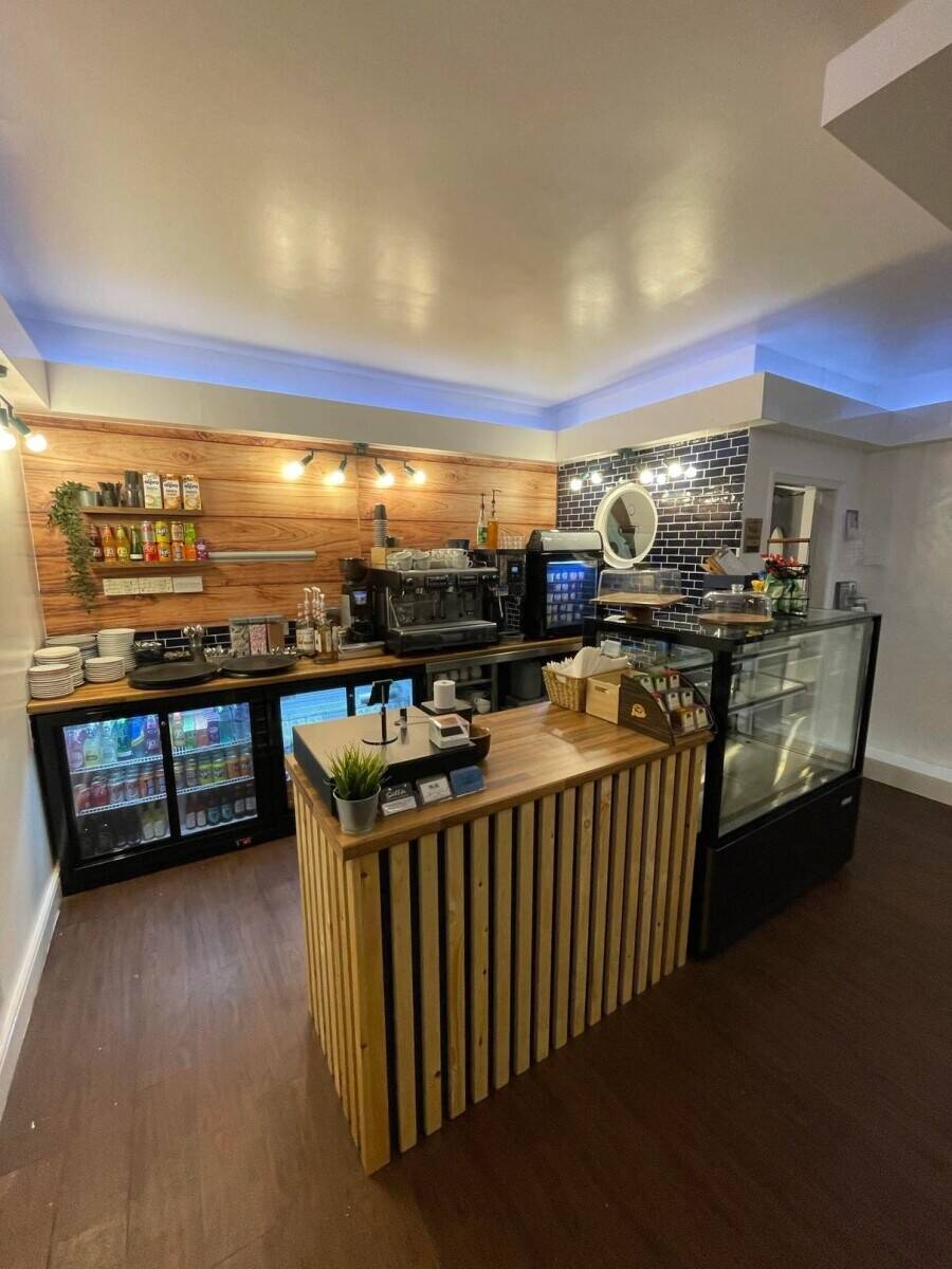 A rare opportunity to purchase busy Cafe in bustling seaside village. Photo 7