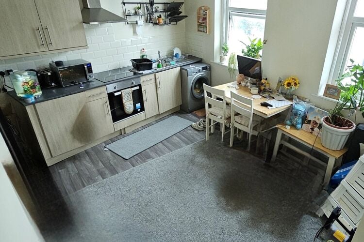 Commercial Property With 5 Flats - Stalybridge