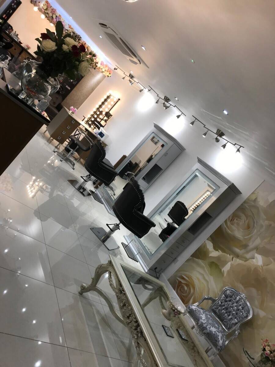 Hairdressers salon for sale
