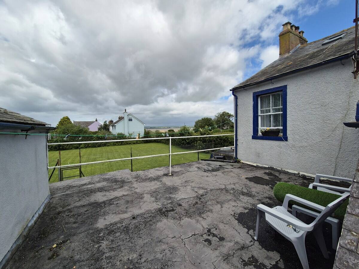 STUNNING SOLWAY COAST - VILLAGE PUB & RESTAURANT WITH LETTING ROOMS