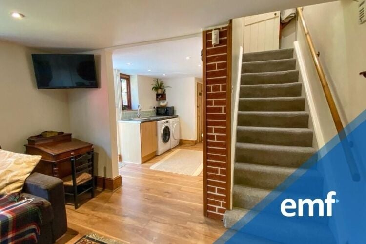 NEW PRICE > Freehold Commercial & Residential Investment