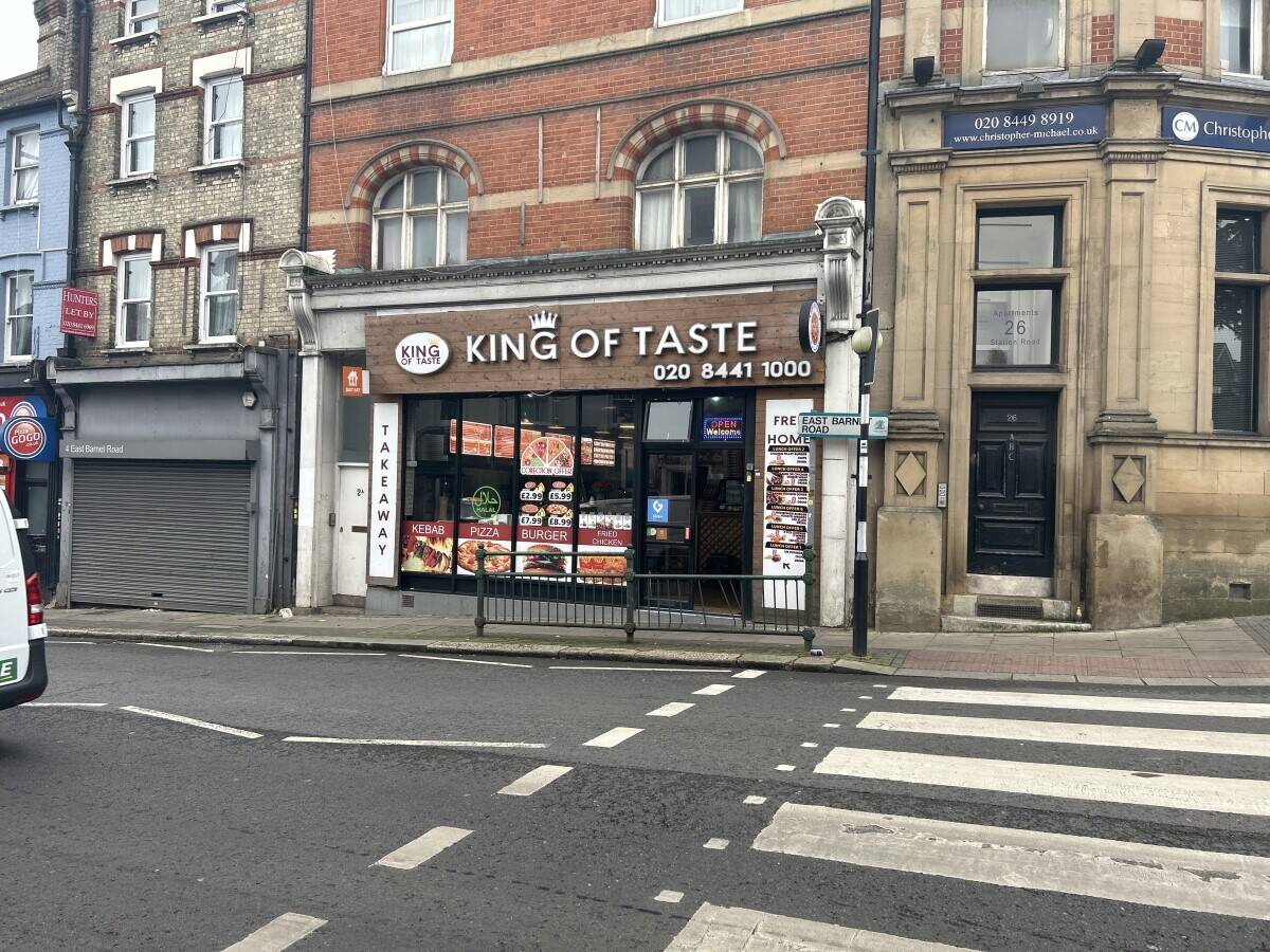 Established takeaway for sale in Barnet London Pizza Kebab Burgers