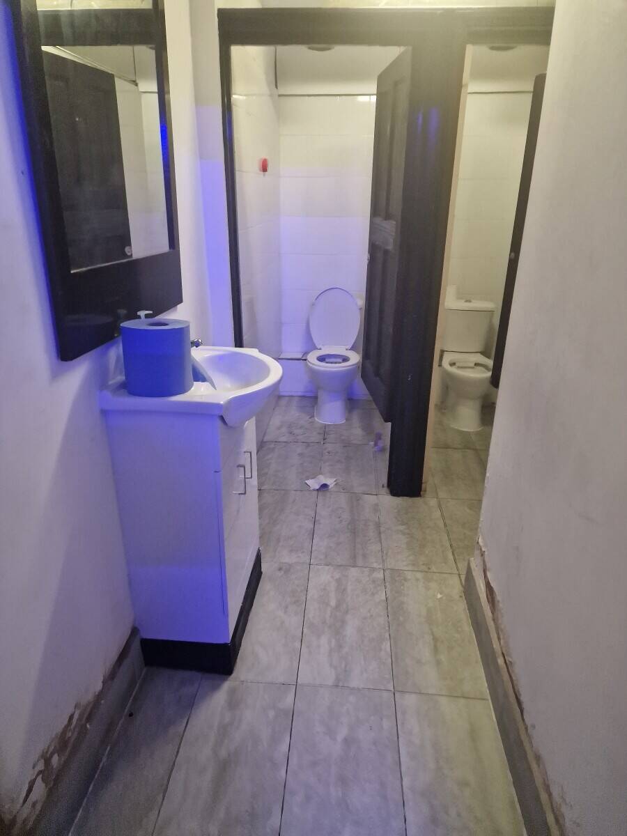 African restaurant for sale in Barking Road East ham London Photo 7