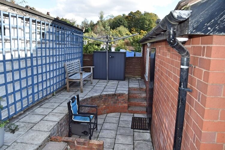 Freehold Convenience Store – Sutton Coldfield Photo 7