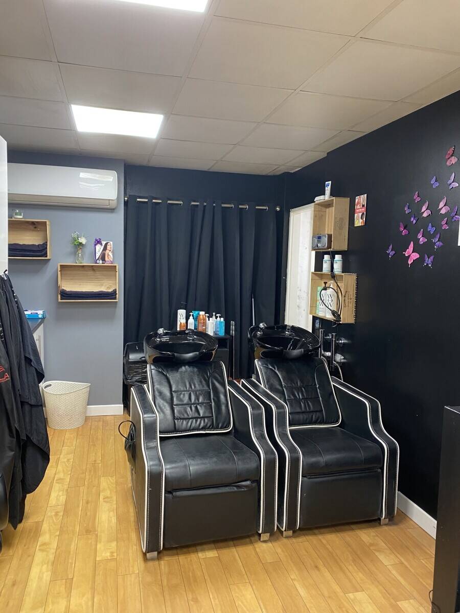Hair & Beauty Salon Photo 7