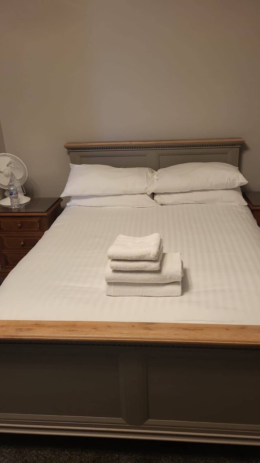 Free house pub with restaurant and four onsuit bedrooms