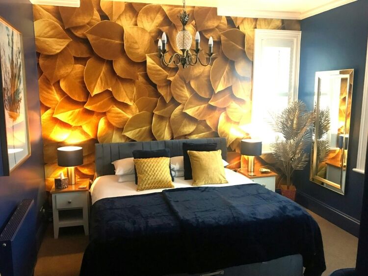 High Quality Award Winning B&B Overlooking Park