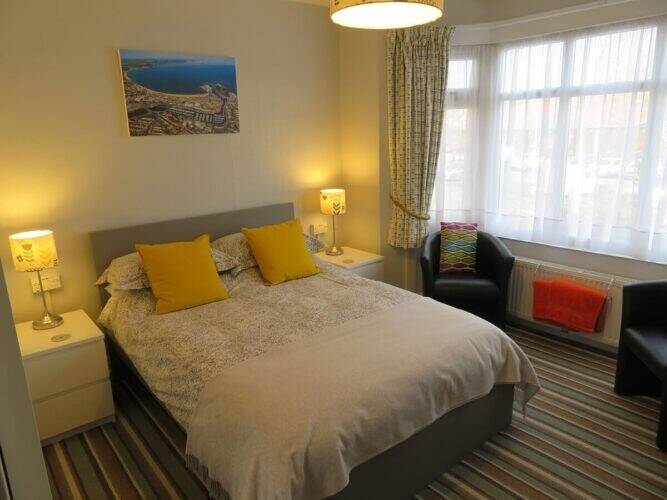 Freehold Weymouth Guest House in Prominent Position with Car Park For Sale Photo 7