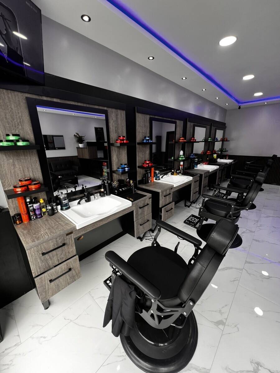 Barber shop for sale in Sutton/Wallington Photo 7