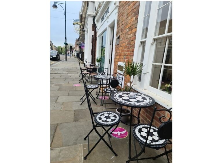 Thriving Coffee Shop Opportunity in Buckinghamshire