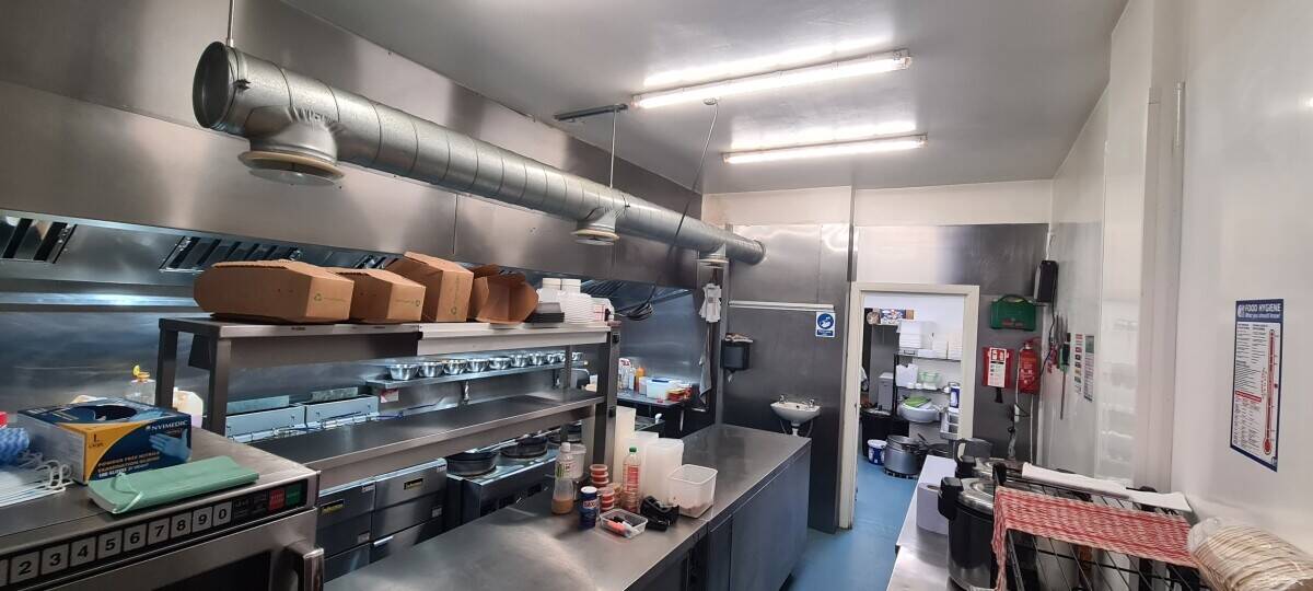 Fully Fitted Takeaway for Sale in North London Photo 7