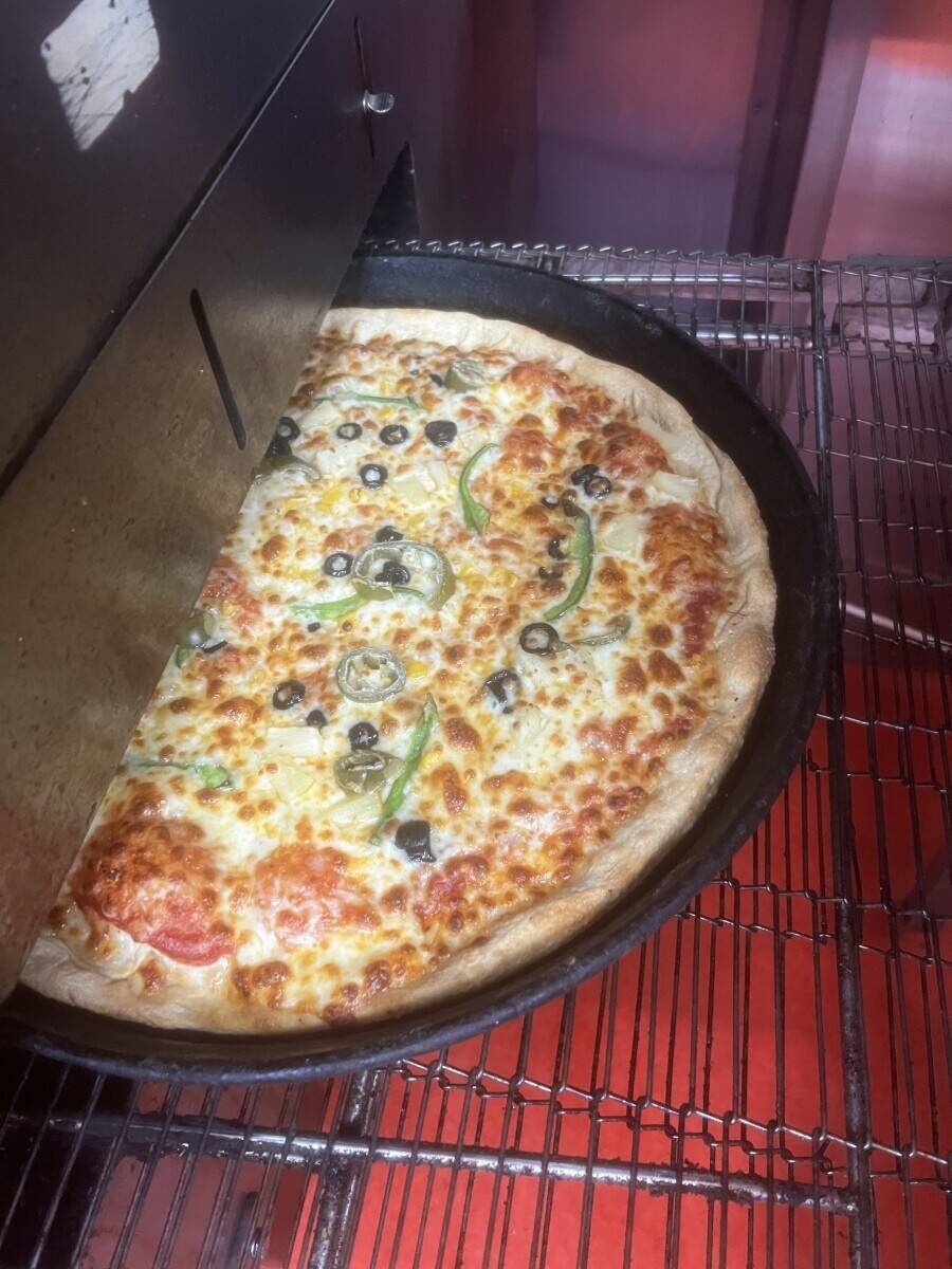 Reduced to &pound;33K Pizza Takeaway Birmingham Northfield with 2-bed flat - Day One Income Photo 8