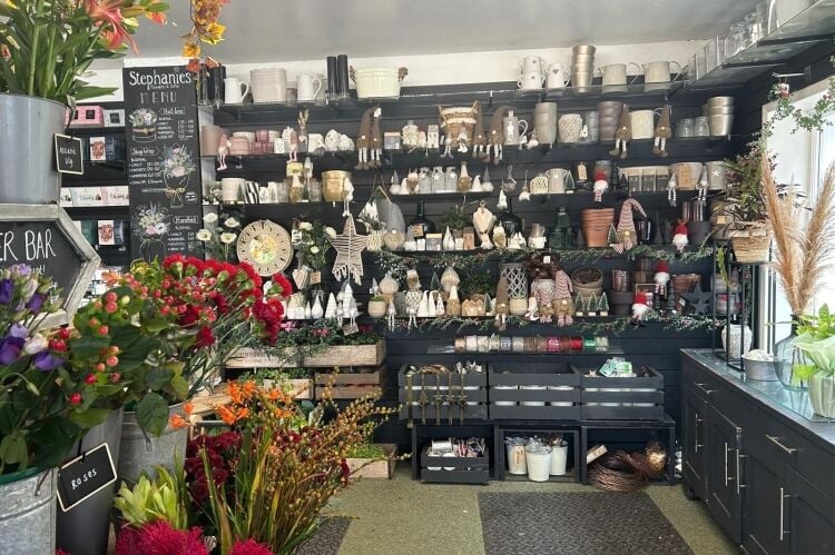 Established Florist - Lincolnshire Photo 7