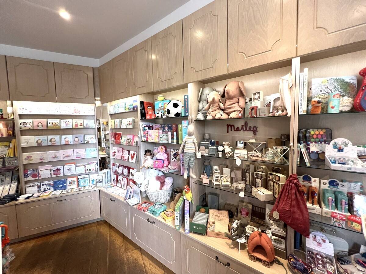Well Presented Retail Unit Available with Vacant Possession, Kilmacolm (ref 1728) Photo 7