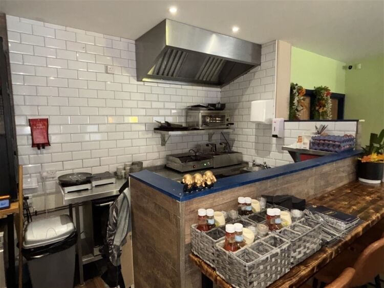 Cafe & Sandwich Bars For Sale in Southport Photo 7