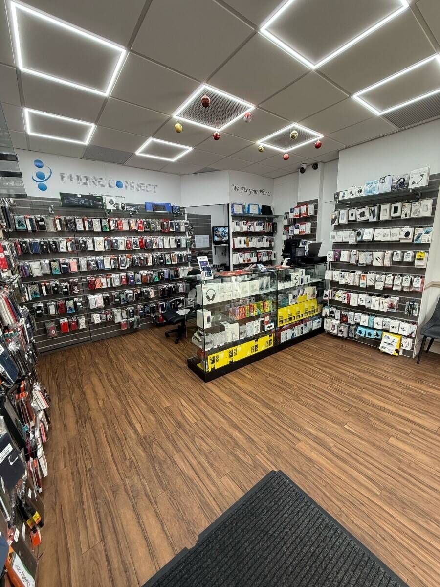 Runing phone shop for sale in Halifax high street..with epos system till and all repair parts and accessories. Selling shop because owner is moving to